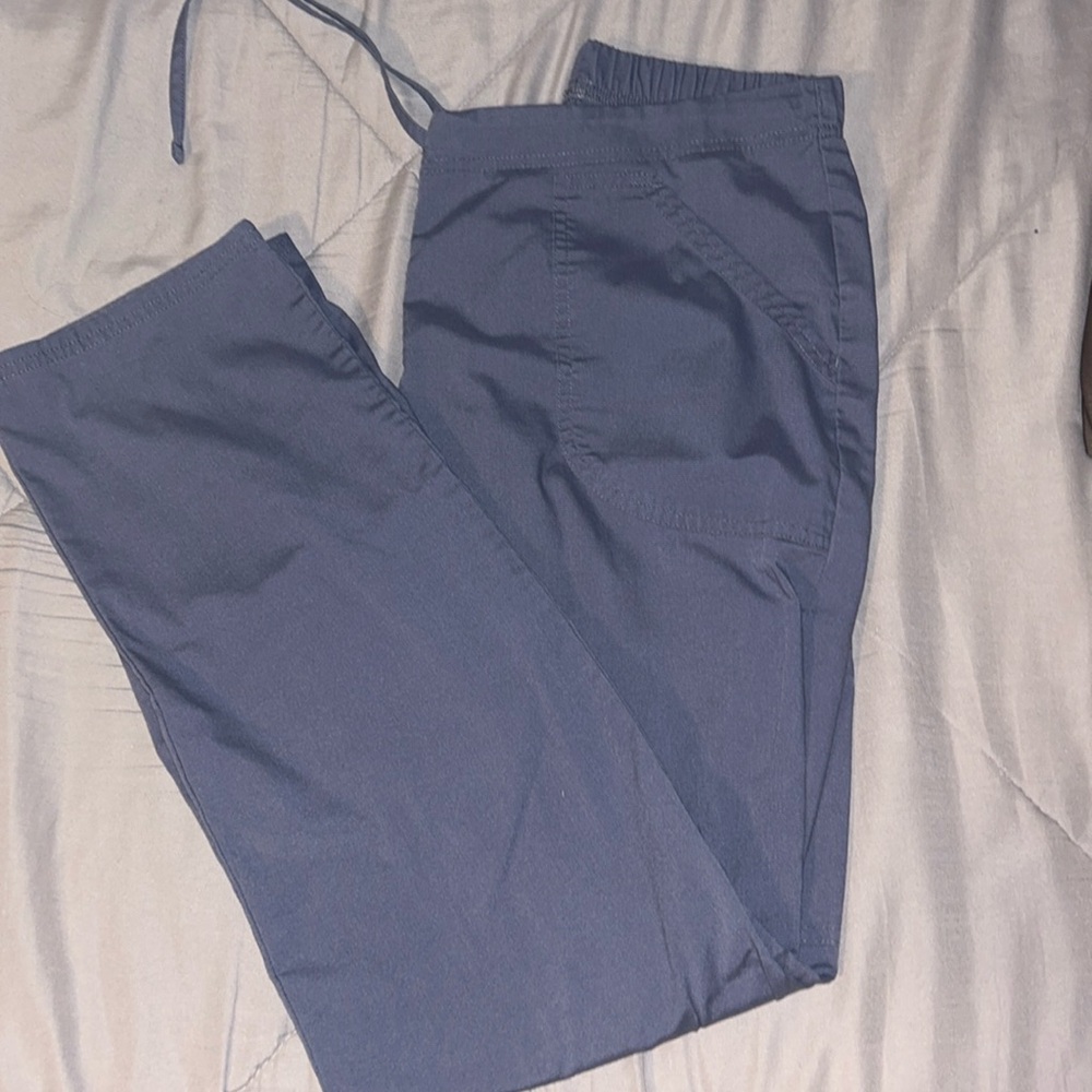 Women’s scrub bottoms